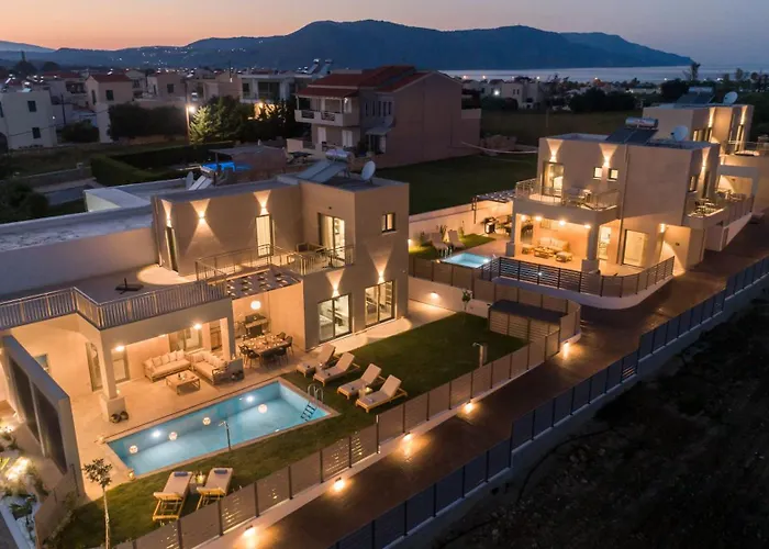 Ks Luxury Villas Heated Pools