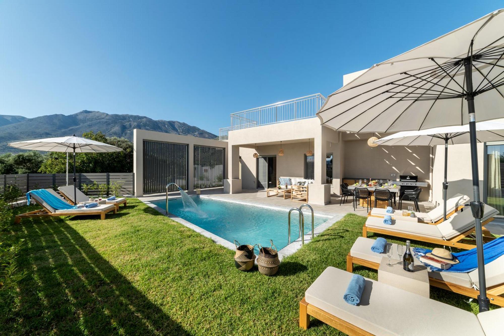 Villa Ks Luxury Heated Pools