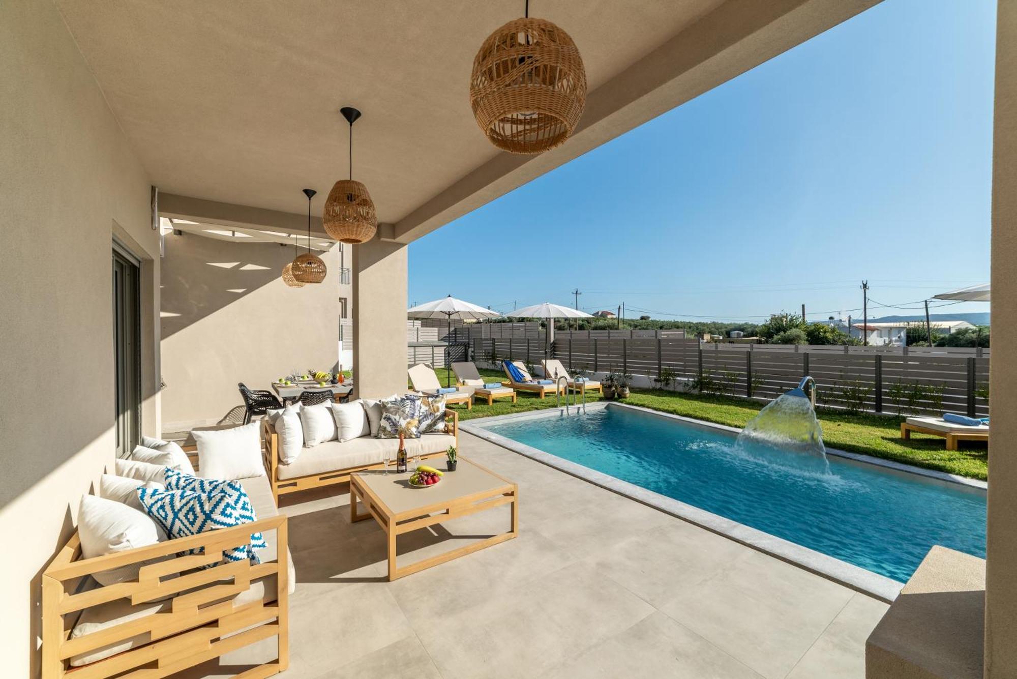 Ks Luxury Heated Pools Villa *