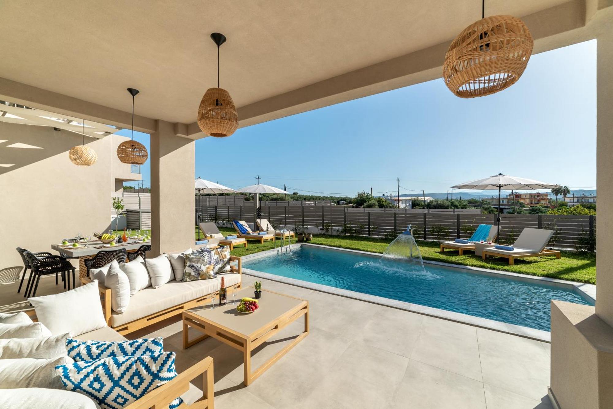 Ks Luxury Heated Pools Villa *