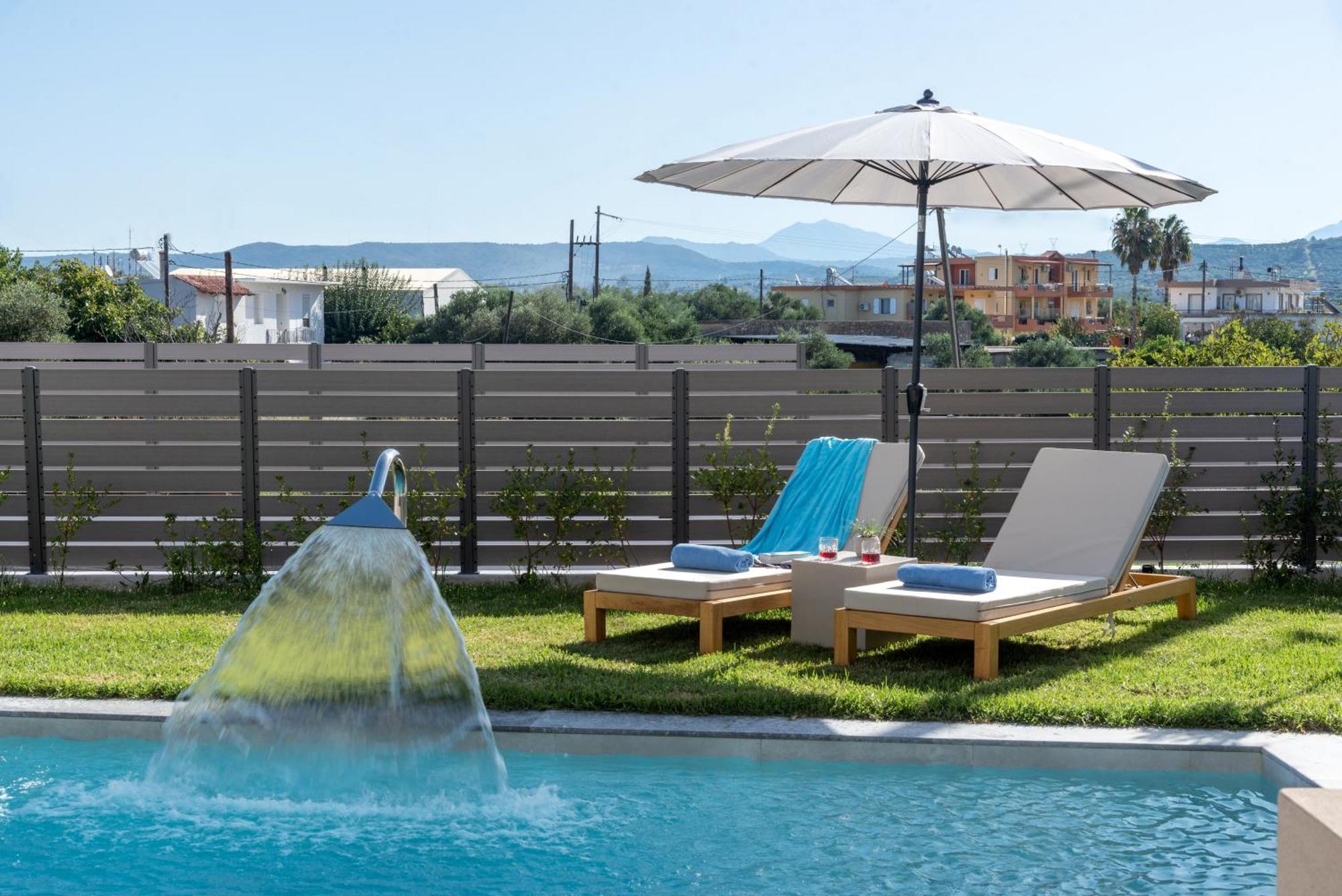 Ks Luxury Heated Pools Villa