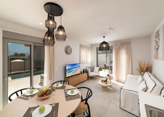 Ks Luxury Villas Heated Pools