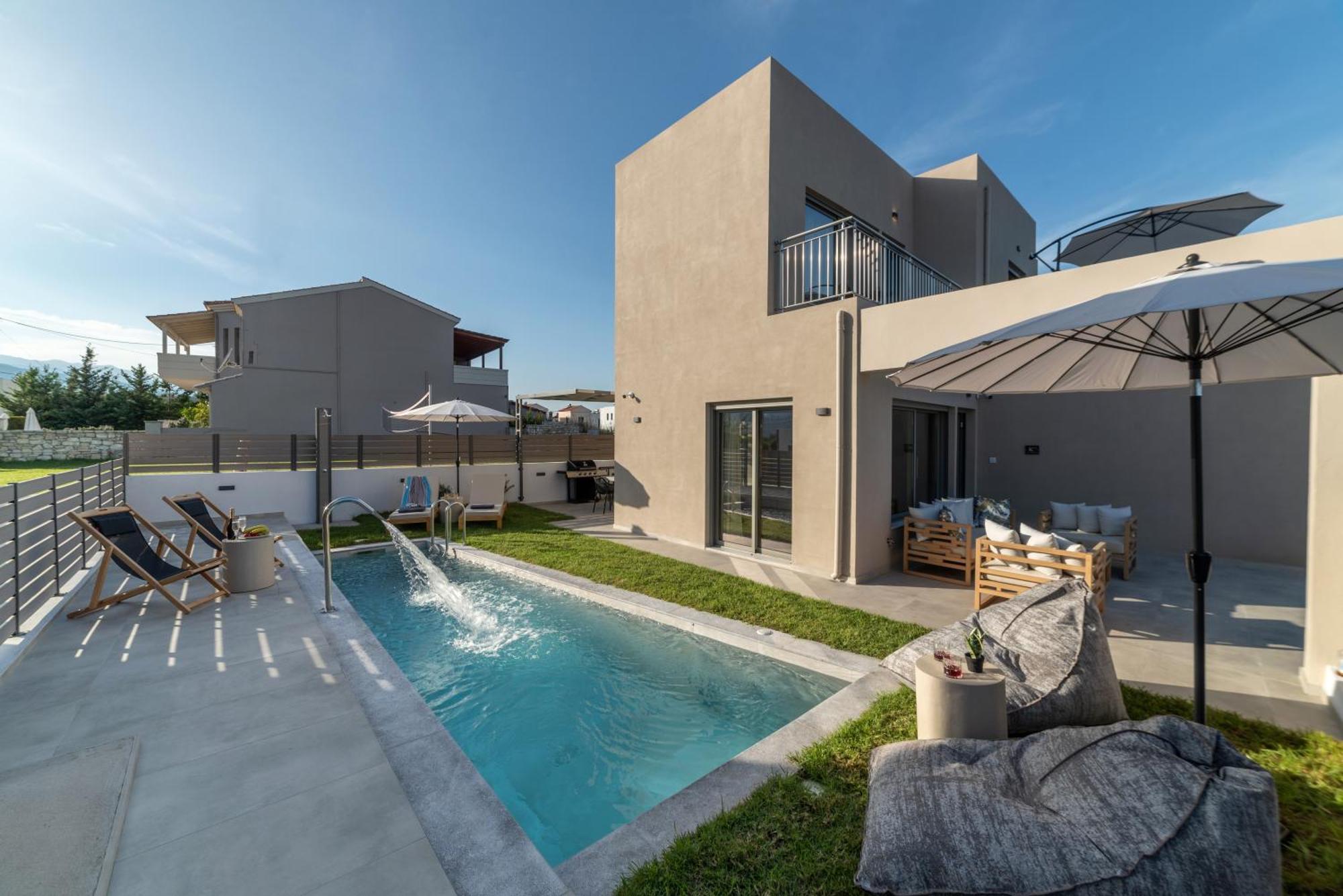 Ks Luxury Heated Pools Vila *