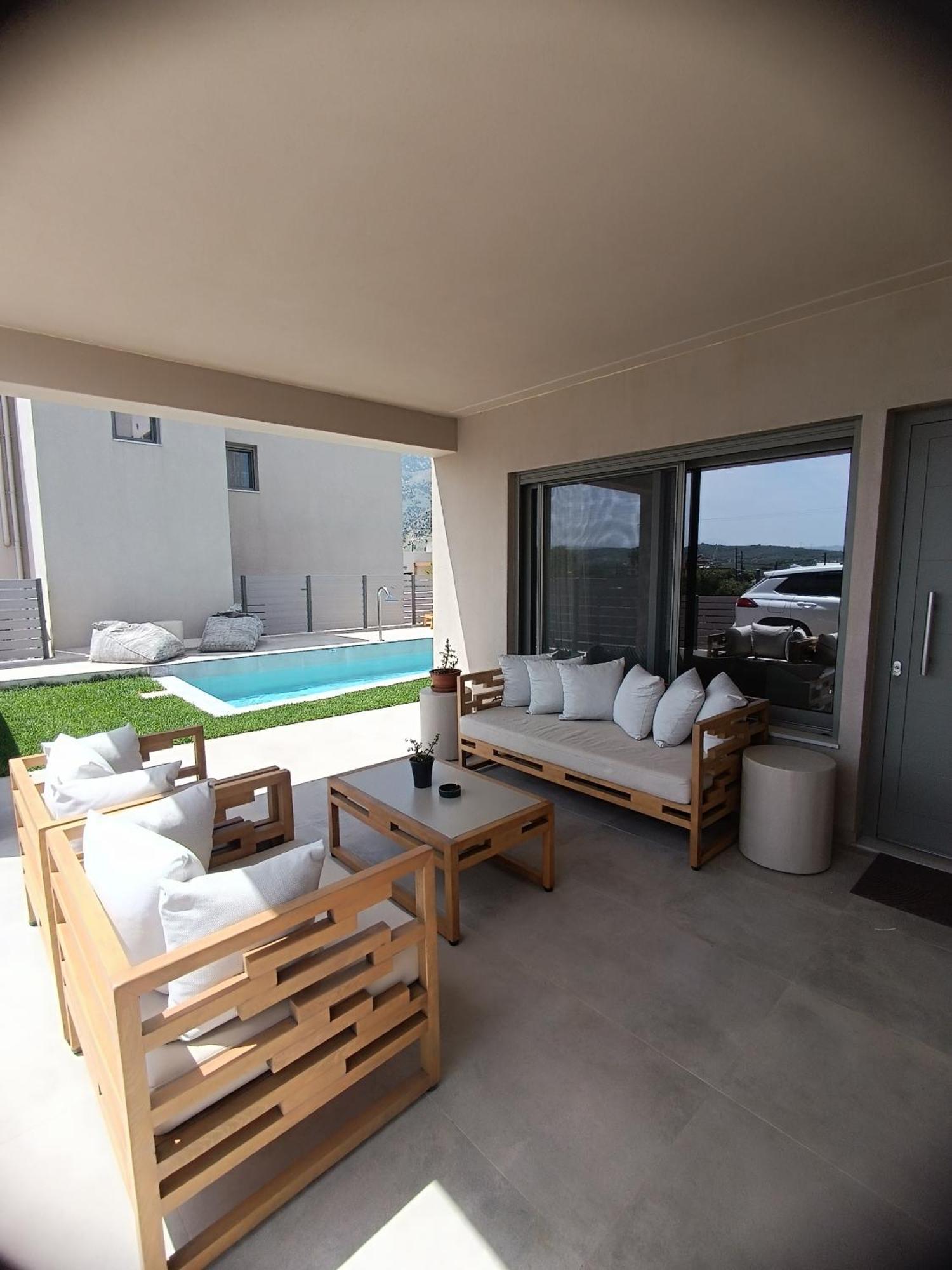 Ks Luxury Heated Pools Villa
